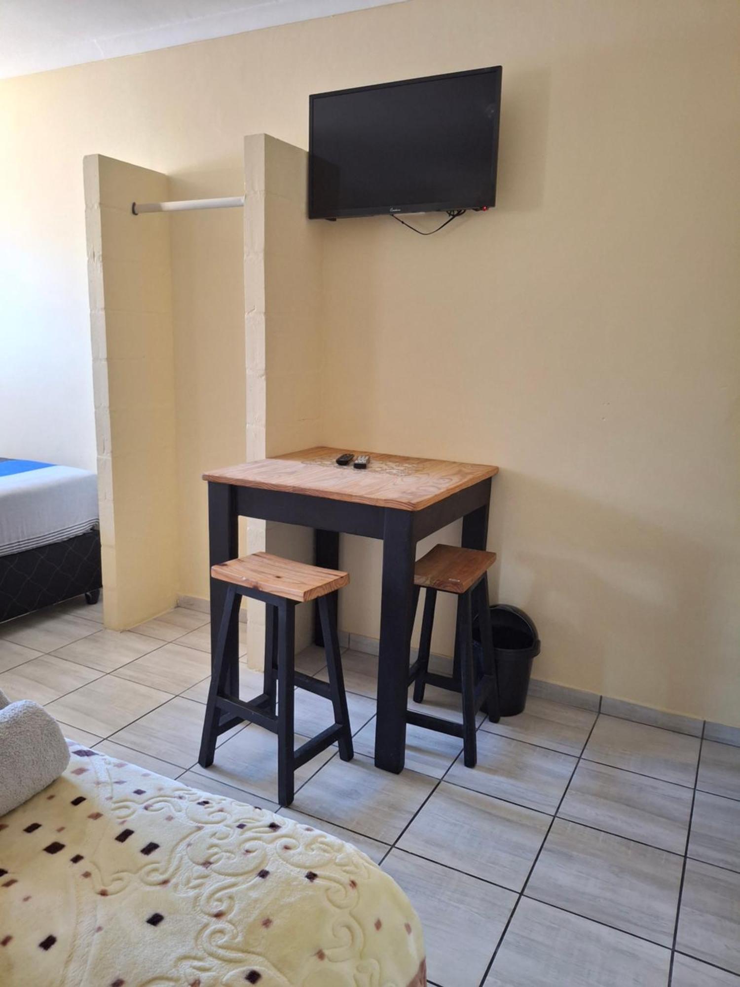 Supa Lodge Parow Esterno foto